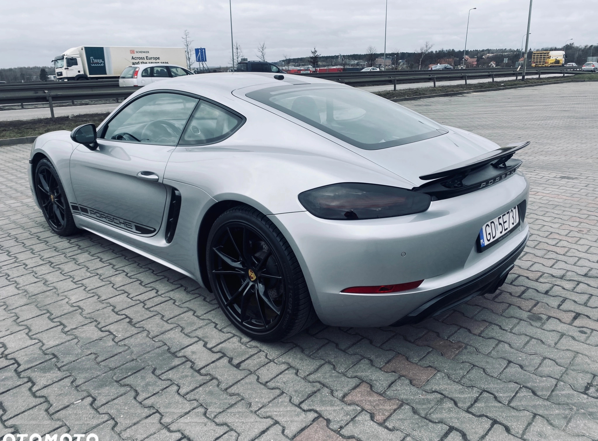 Porsche 718 Cayman cena 210000 przebieg: 48500, rok produkcji 2018 z Gdynia małe 596